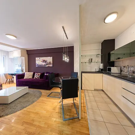 Nar Royalton Deluxe #40 Free Parking * Ni