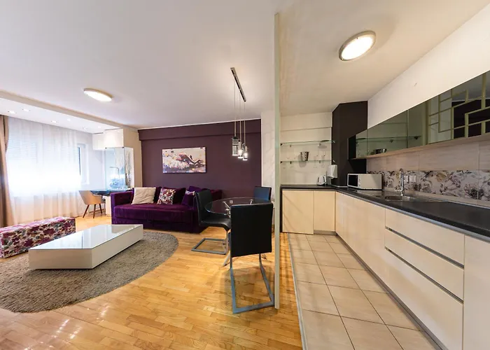 Nar Royalton Deluxe #40 Free Parking * Ni