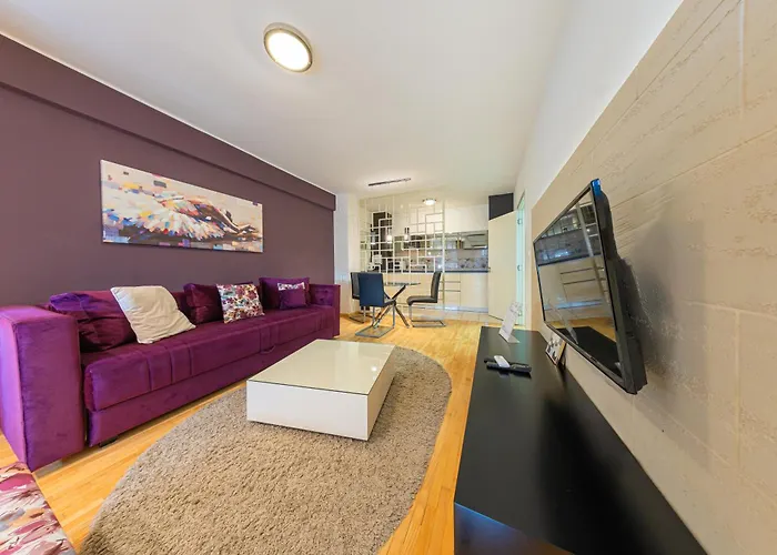 Nar Royalton Deluxe #40 Free Parking Apartment *